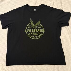 Levi's Classic Black Tee with Green Levi Graphic. Size XL 😁